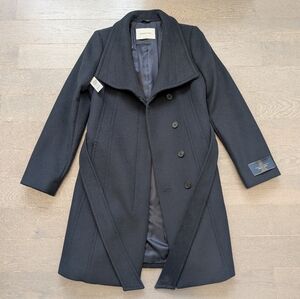 NWT Aritzia Babaton - The Connor Coat. Size Small, Navy, Italian Wool, Slim Fit